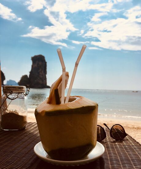 Da gönnen wir uns einen überteuerten Cocktail für 350 Baht...