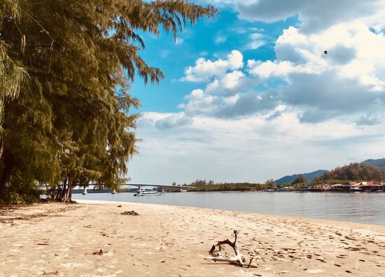 Brücke zwischen beiden Inselteilen