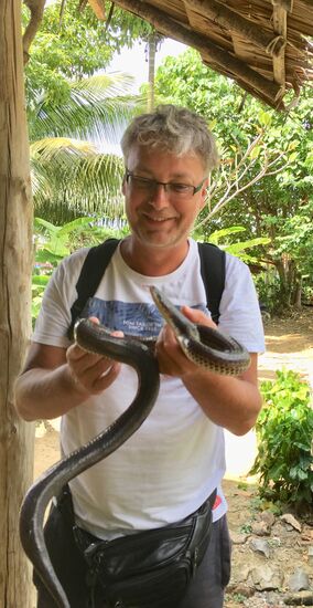 Ganz geheuer isses ihm nicht 