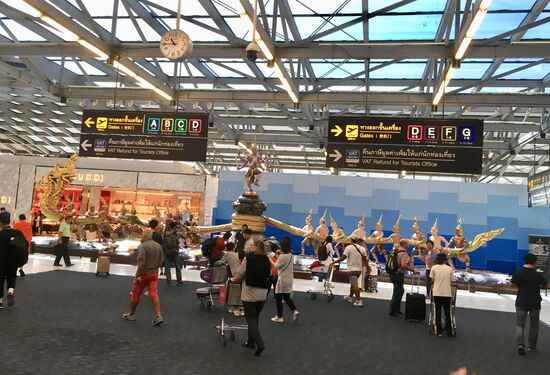 Suvarnabhumi Airport Bangkok... es geht zurück....12h Flug nach München und dann nach Hause.....