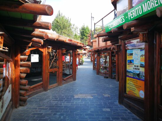 An Reisebüros kein Mangel!