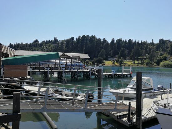 Bootshafen am See Nahuel Huapi - Fährablegeplatz