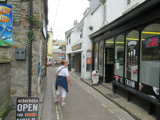 St. Ives mit vielen Kunstlädchen und Einkaufsmöglichkeiten