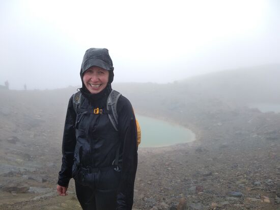 Ich vor dem berühmten Blue Lake!  An diesem Tag wohl eher "Grey" Lake!