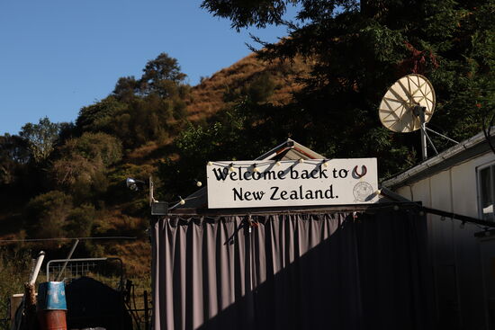 Typische Schilder in der Republik Whangamomona 