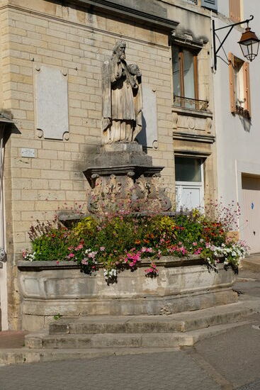 Springbrunnen des Heiligen Pierre Fourier.
