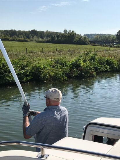 Der Schleusenvorgang wir händisch angefordert.