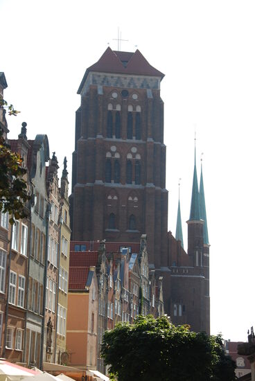 Die Marienkirche mit ihrem gestauchten Kirchturm