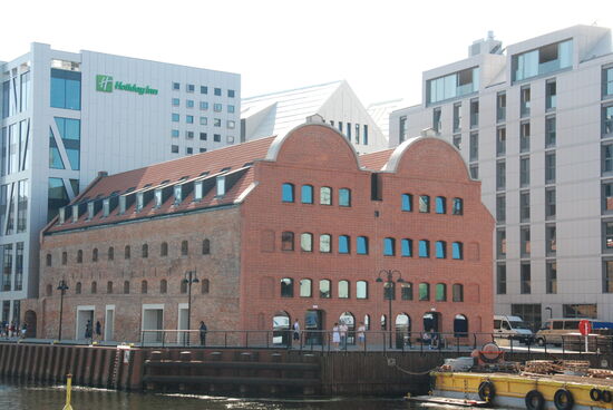 An der Motława / Mottlau wurden die alten Speicherstädte rekonstruiert