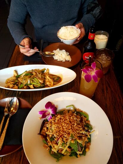 Sieht wirklich schlimmer aus, als es war!
Madensalat und Lychee Cocktail