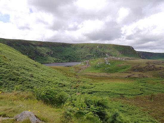 Mittagpause am Lough Bray Upper.