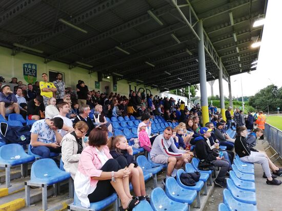 Die Heimtribühne des UC Dublin.