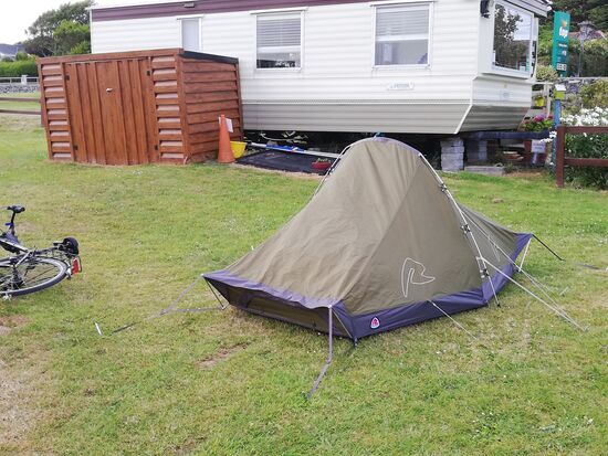 Mein Zelt auf dem O`Hallorans Camping Park in Galway.