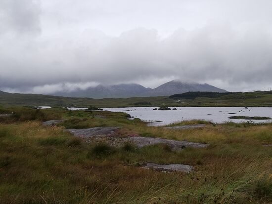 R336 - viele kleien Seen und einsame Natur.