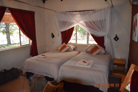 Island-Safari-Lodge