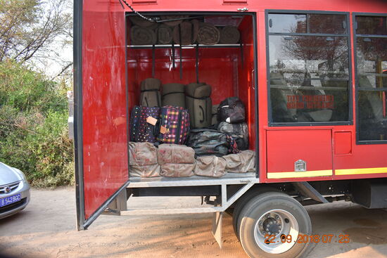 Thebe River Safaris Lodge, Sachen packen am Morgen
