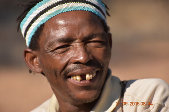 Bushwalk mit San Bushman