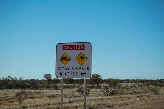 Solche Straßenschilder bekommen wir noch häufig zu sehen.