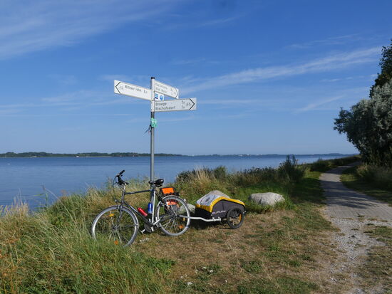Dort drüben ist die Insel Hiddensee