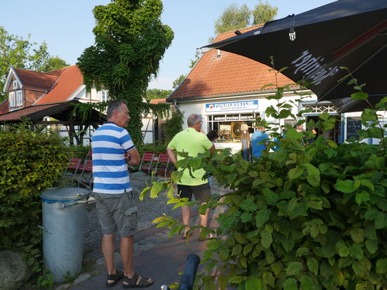 Alles muß warten