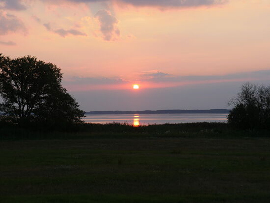 Voll drauf gehalten. Sonnenuntergang am Müritz See