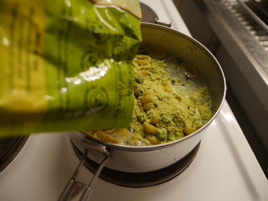 Nun gut, aber wenn du ausgehungert bist, tuts auch schon mal eine Suppe aus der Tüte - gell