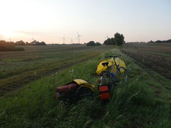 ...und zum Schluß blieb mir als einzige Option nur noch das Acker....Dieses Bild ist am frühen Morgen danach entstanden.