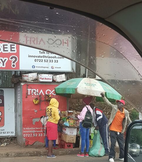 Na... wem fällt die Kuriosität dieses Fotos auf?