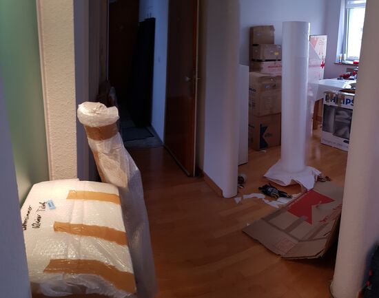 Man beachte die kleine Rolle Knallfolie...