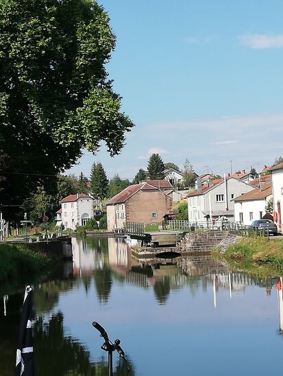 Einfahrt nach Selles