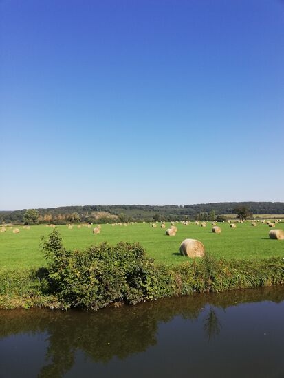 Links und Rechts bieten sich herrliche Aussichten....