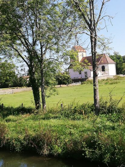 ...die typischen Dörfer mitsamt ihren Kirchen sind auf dem ganzen Weg zu bestaunen...