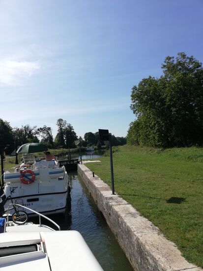 ...und in den Schleusen herrscht beinahe Berufsverkehr....