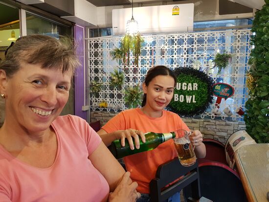 Wer jeden Fahrrad fährt, kann Bier ohne schlechtes Gewissen trinken