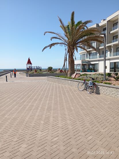 Nebensaison freitags nachmittag, kommen morgen Unmengen Wochendgäste aus Windhuk hierher ?