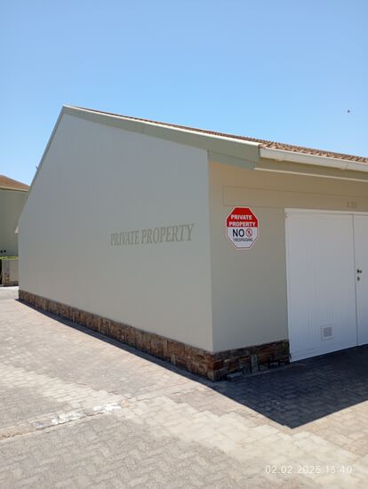 doch nein, alles Privatbesitz, Betreten verboten.