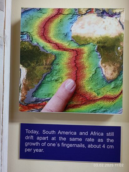 Besser kann man das Auseianderdriften von Afrika und Südamerika nicht darstellen