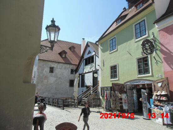 Unmengen verwinkelte Gassen, voll mit Läden und Cafes.