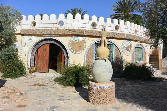 Aufenthaltsgebäude des Camping El Hassen in Gafsa