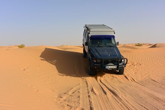 . . . und kippt nach vorne über