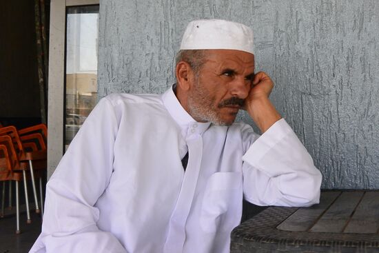 Ein älterer Herr im Sonntagsstaat