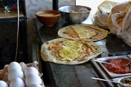 "endlich wieder ein Brik essen"