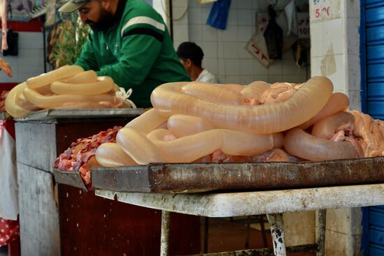 mit Wasser gefüllte Tierdärme