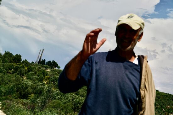 freundliche Gesten empfangen uns