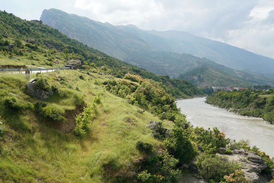 Përmet im Tal der ungezähmten Vjosa
