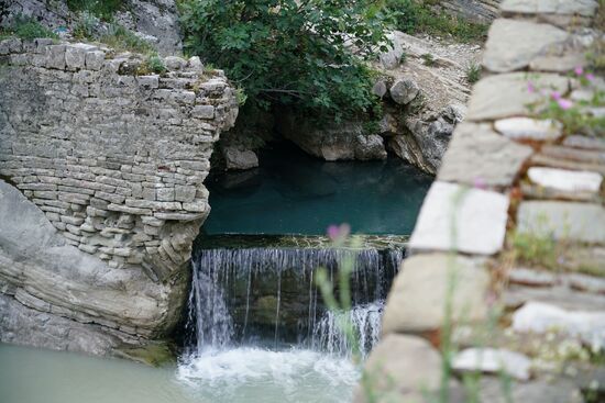 kleinere Nebenbecken in verschwiegenen Ecken