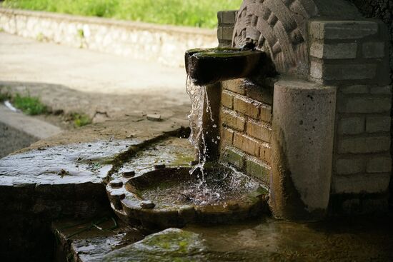 hier gibt es frisches Trinkwasser in jedem Ort