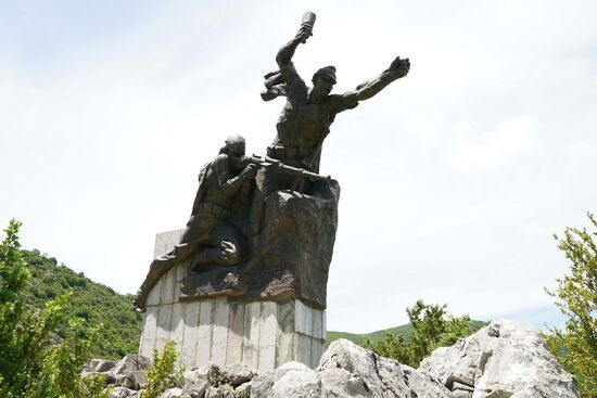 Partisanendenkmal.
Auch hier war die deutsche Wehrmacht nicht sehr rühmlich aktiv