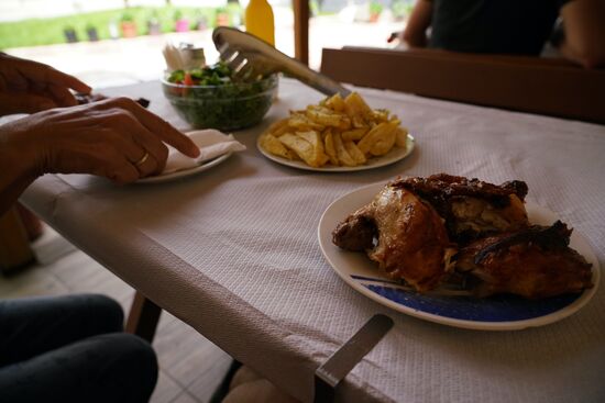 endlich mal richtig was zu essen.
Wir werden genauso gut behandelt wie Stammkunden