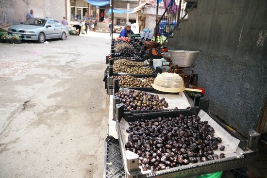 bei der Olivenhändlerin